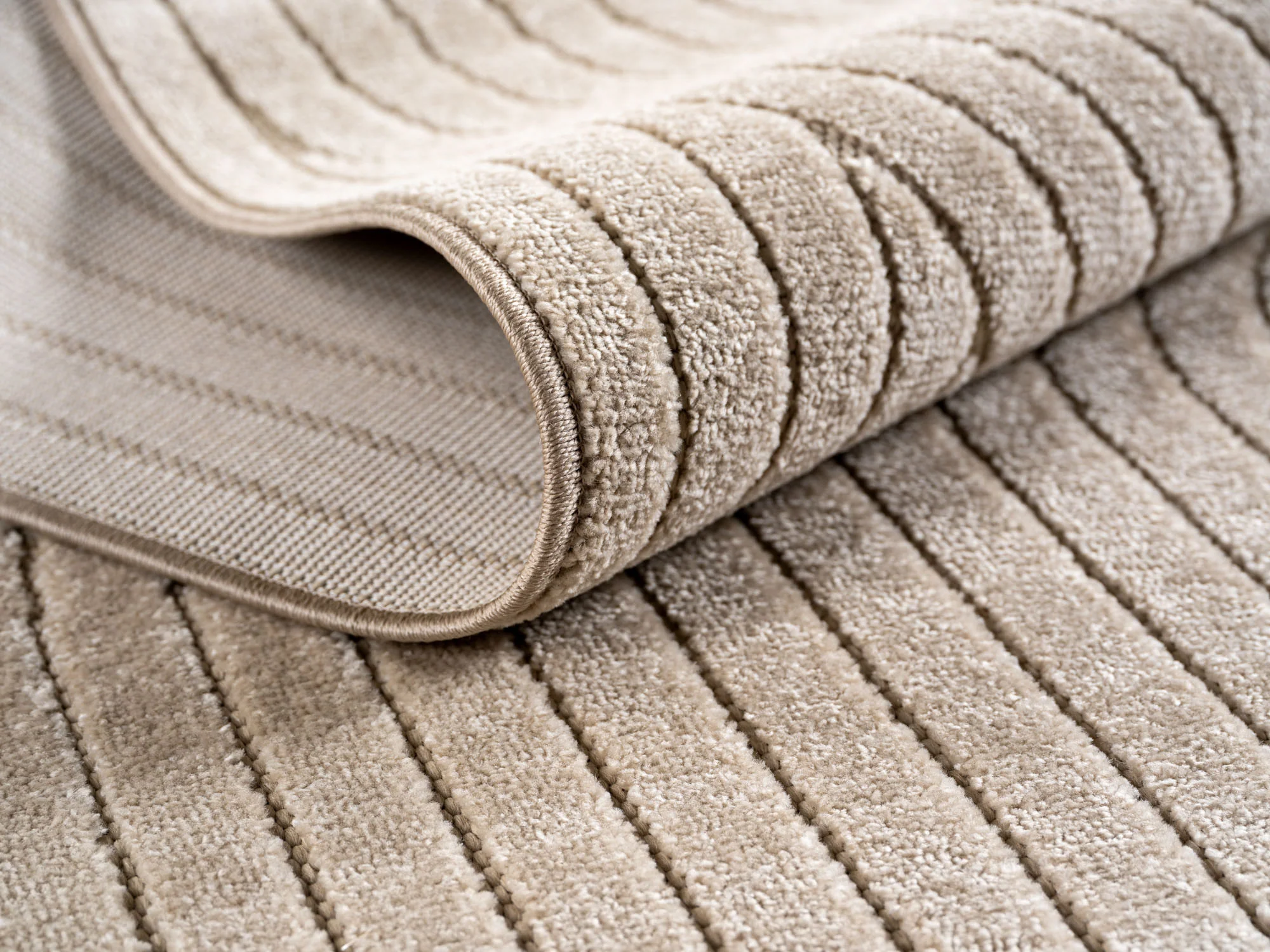 Nova Teppich | Beige Kurzflor mit Streifen - Image 4