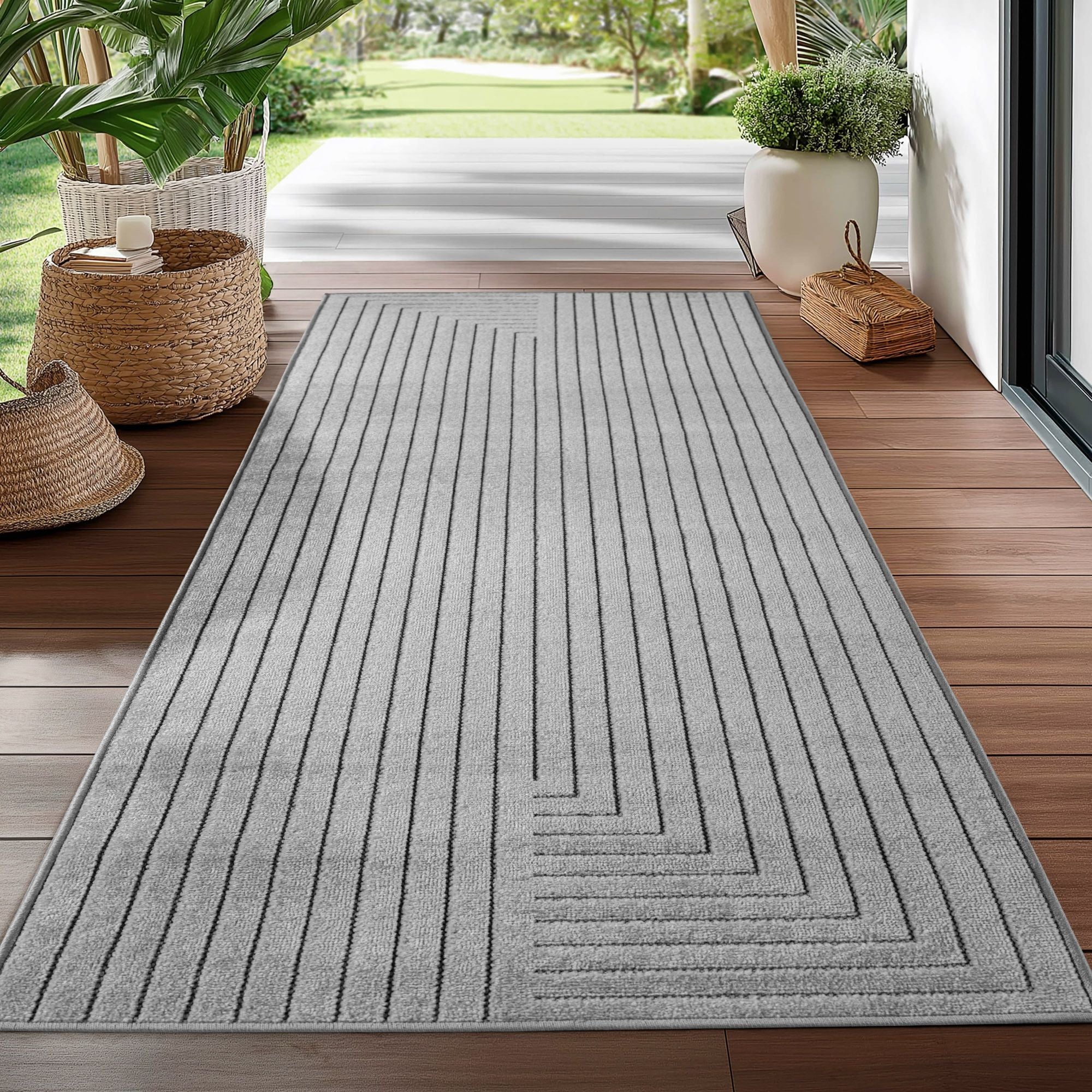 Nova Teppich | Asymmetrische Streifen in Grau