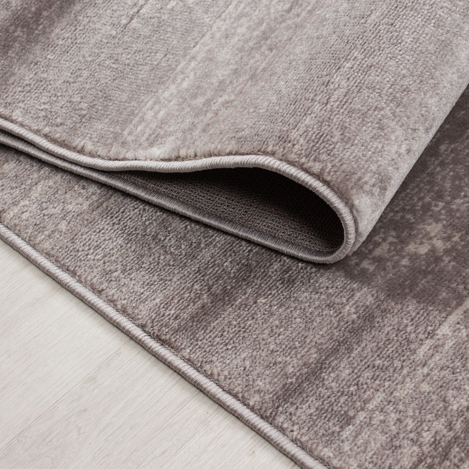 Plus Einfarbiger Kurzflorteppich in Beige - Image 5