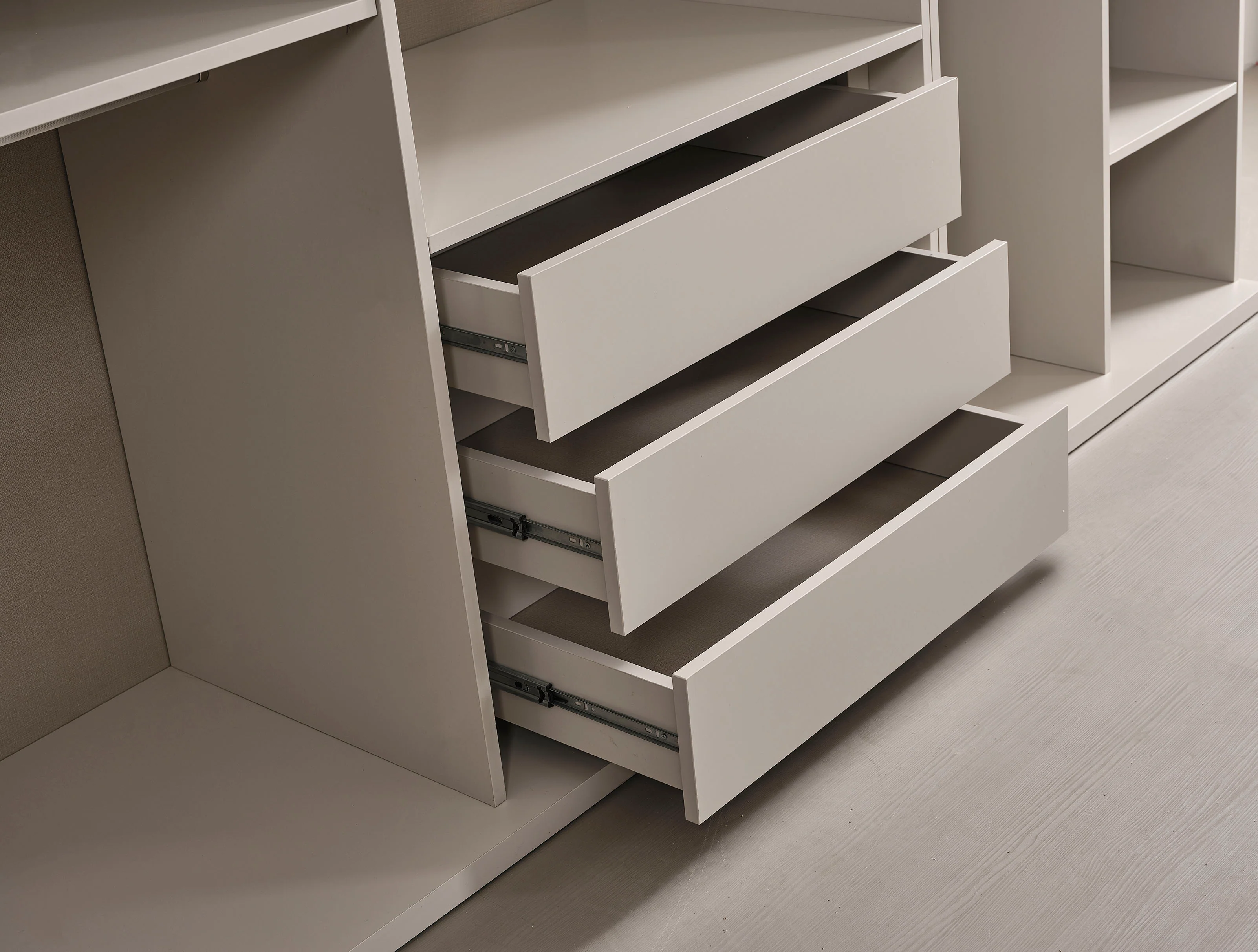 Vega Kleiderschrank 6-türig - Image 3