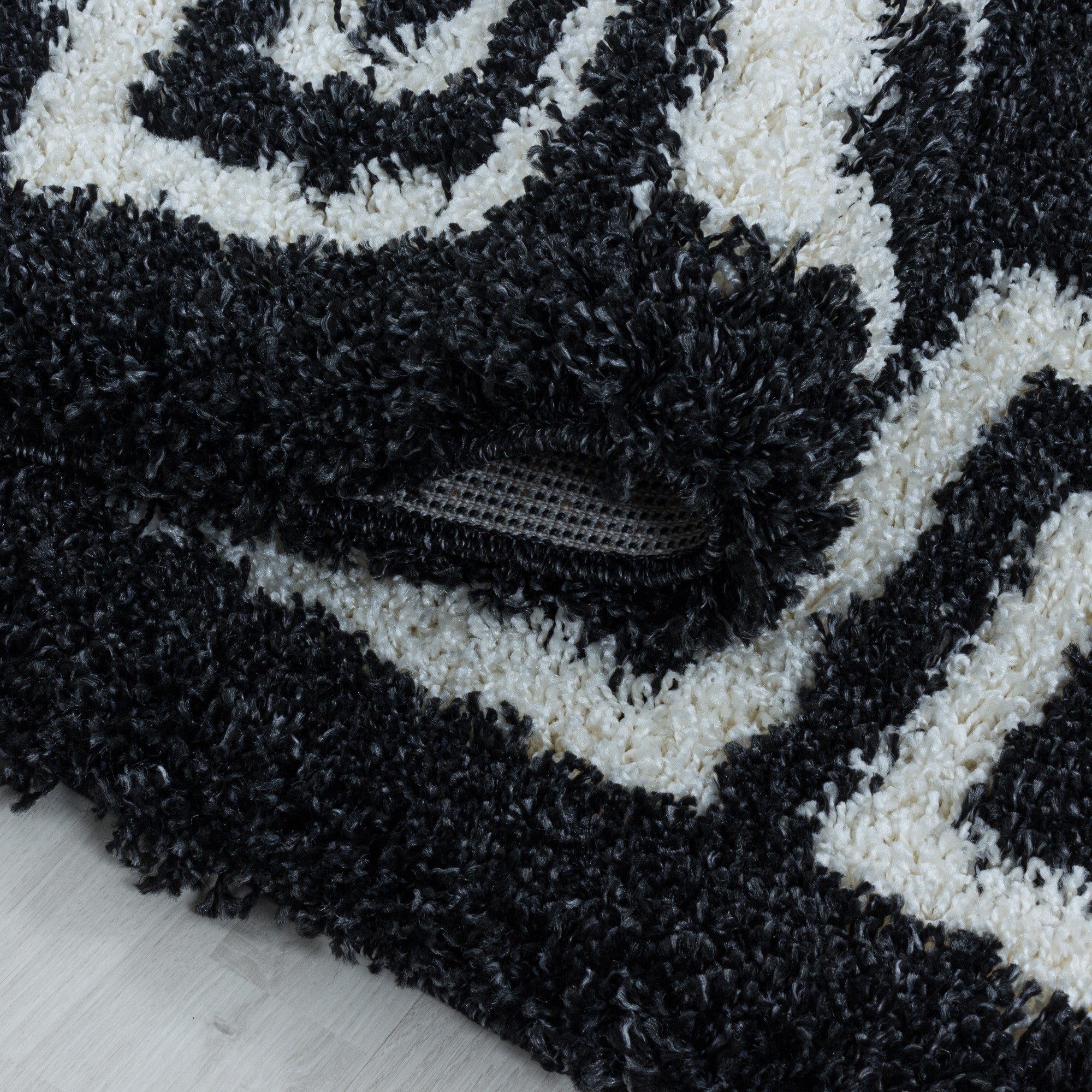 Anthrazit Hochflor Teppich | Antik & Weiß - Image 6