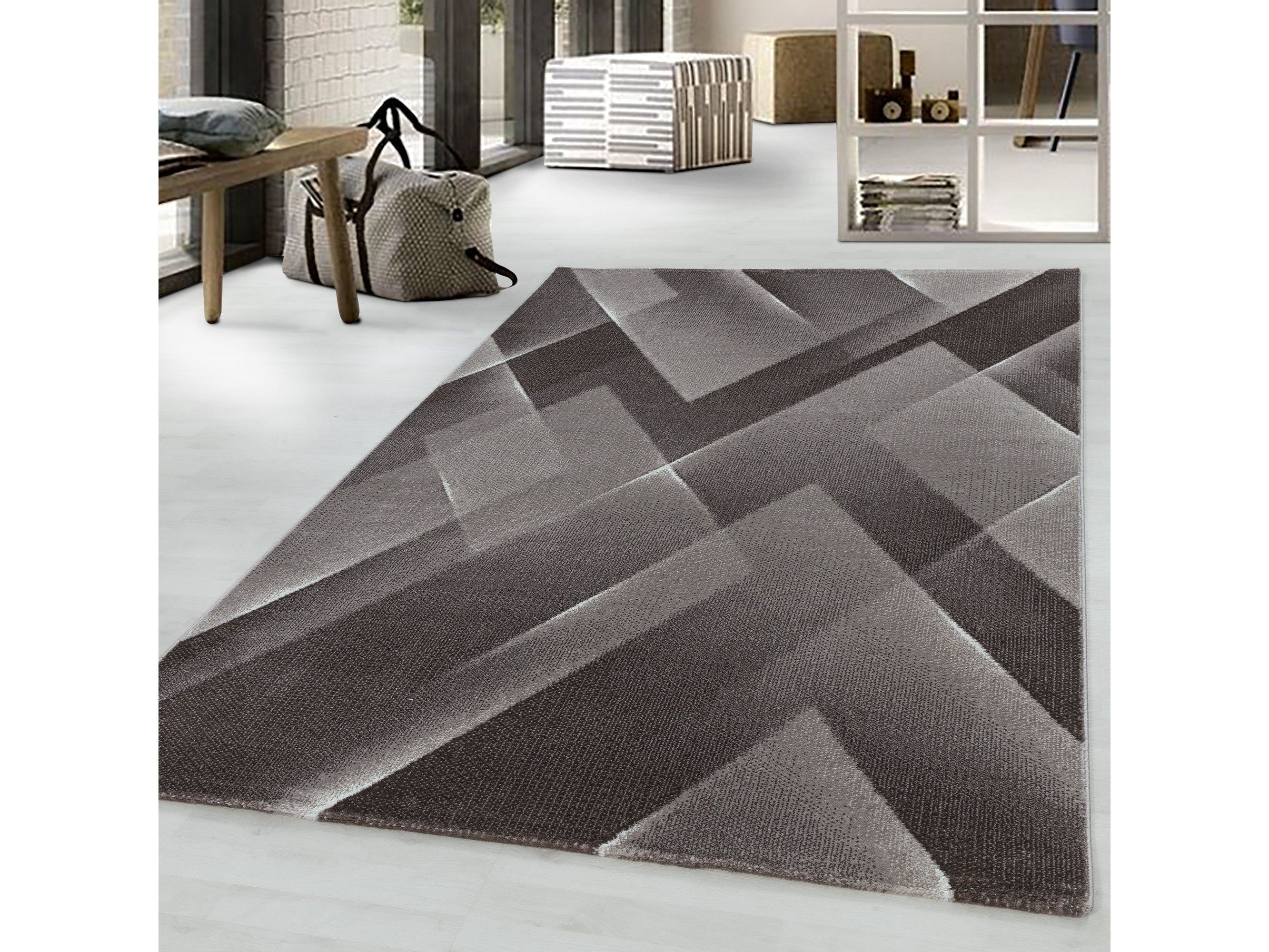 Kurzflor Teppich Braun | 3D Dreiecksmuster